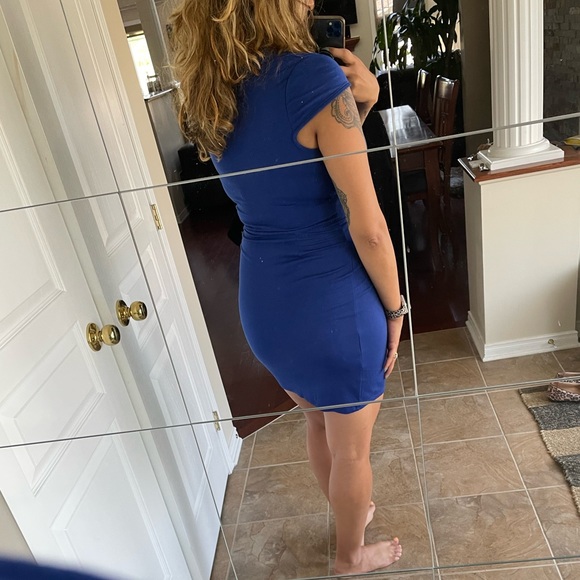 Classy dress 💙 - Picture 3 of 4